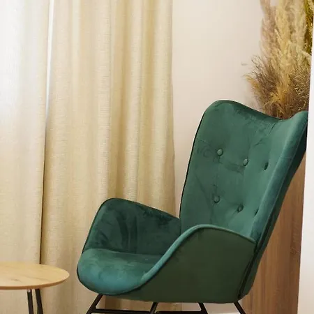 Feel Apartment